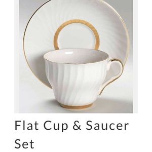 Wedgewood golden swirl tea cup and 6 bread plates